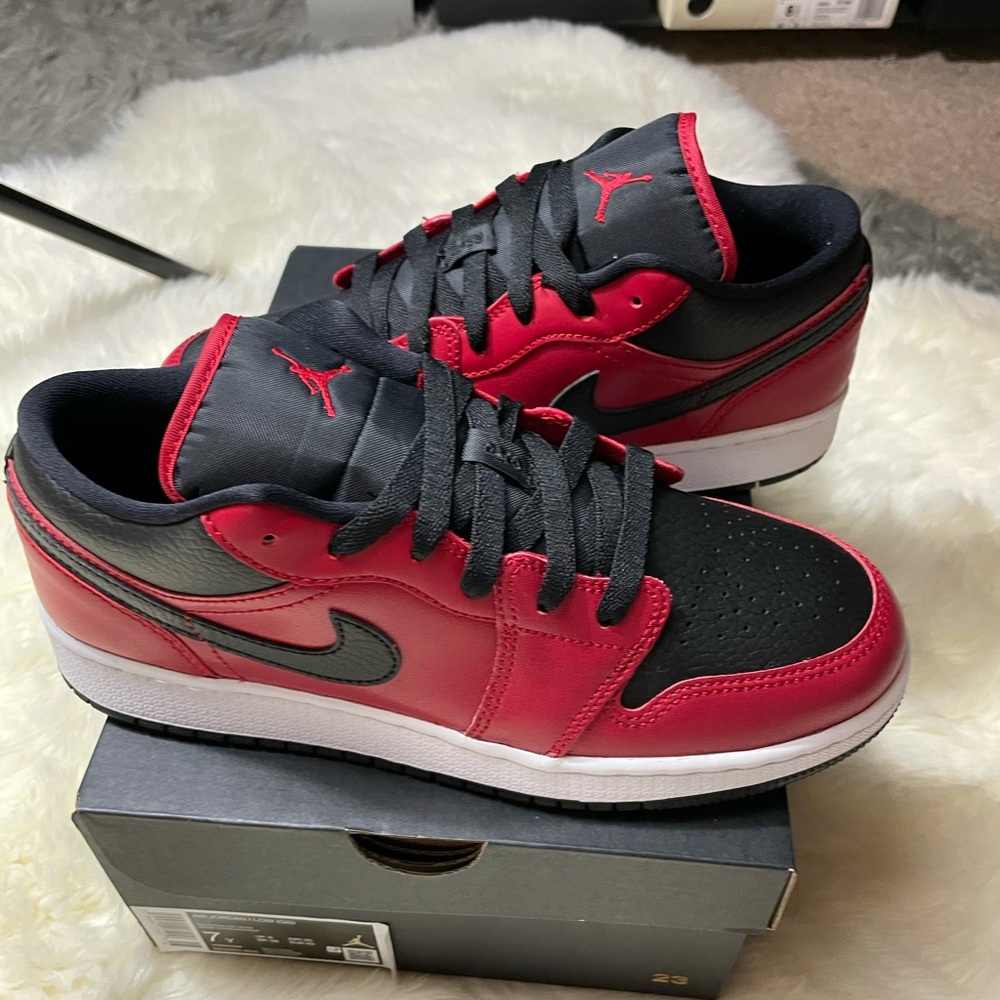 Jordan 1 low gym red/black